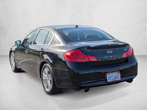 Used 2011 INFINITI G25 Journey w/ Moonroof Pkg image 8