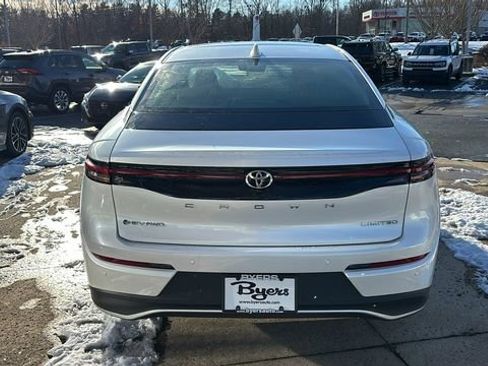 New 2026 Toyota Crown Limited w/ Advanced Technology Package image 33