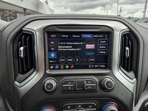 Used 2021 Chevrolet Silverado 1500 LT Trail Boss w/ Convenience Package II AWD/4WD image 35