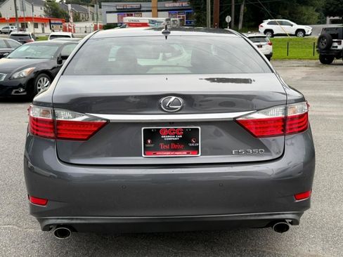 Used 2014 Lexus ES 350 w/ Luxury Package FWD image 6