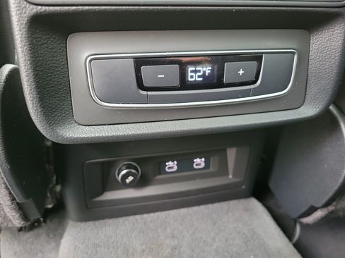 Used 2021 Audi Q8 Premium w/ Black Optic Package AWD/4WD image 13
