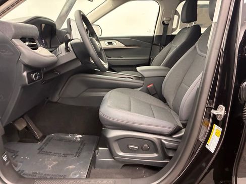 New 2026 Ford Explorer Active image 17