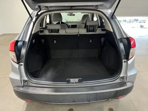 Used 2022 Honda HR-V LX image 16