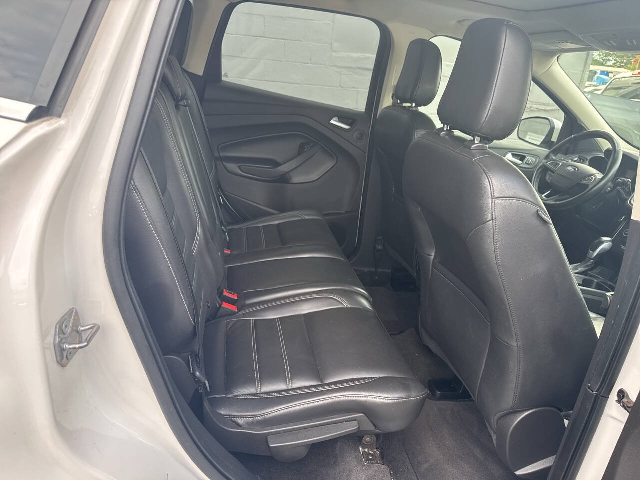 Used 2019 Ford Escape Titanium AWD/4WD image 21