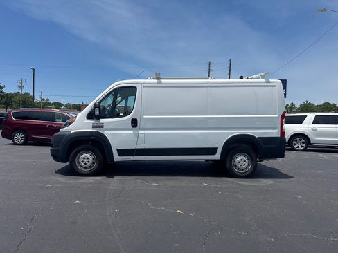 Used 2020 RAM ProMaster 2500 FWD image 2