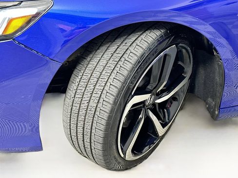 Used 2018 Honda Accord Sport image 25