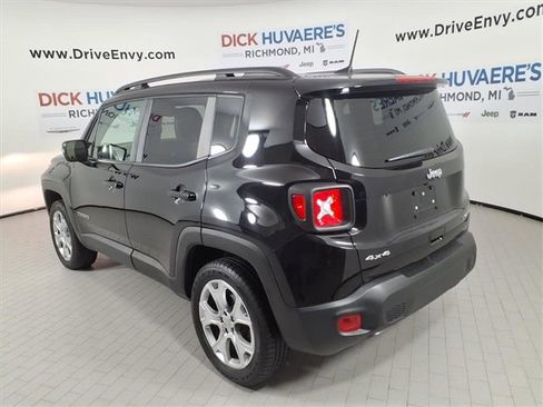 Used 2022 Jeep Renegade Limited image 4