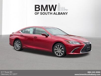 Used 2019 Lexus ES 300h w/ Premium Package