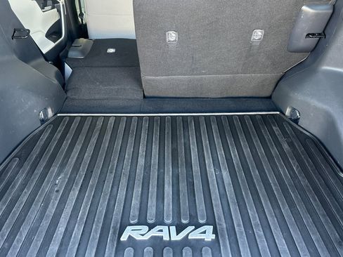 Certified 2022 Toyota RAV4 XLE w/ Convenience Package image 14