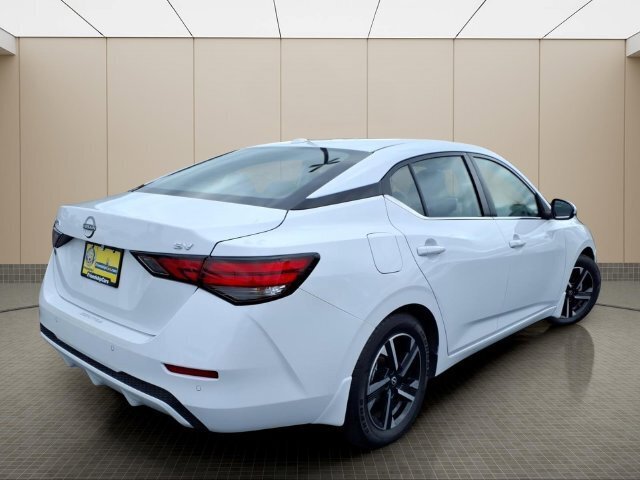 Used 2024 Nissan Sentra SV FWD image 8