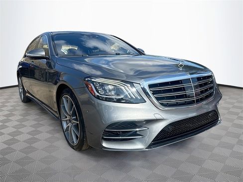 Used 2020 Mercedes-Benz S 560 Sedan image 4