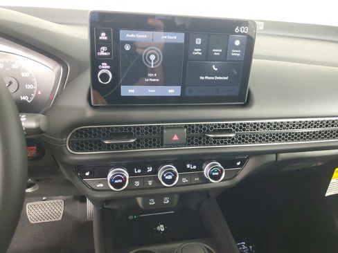 New 2026 Honda HR-V EX-L image 17