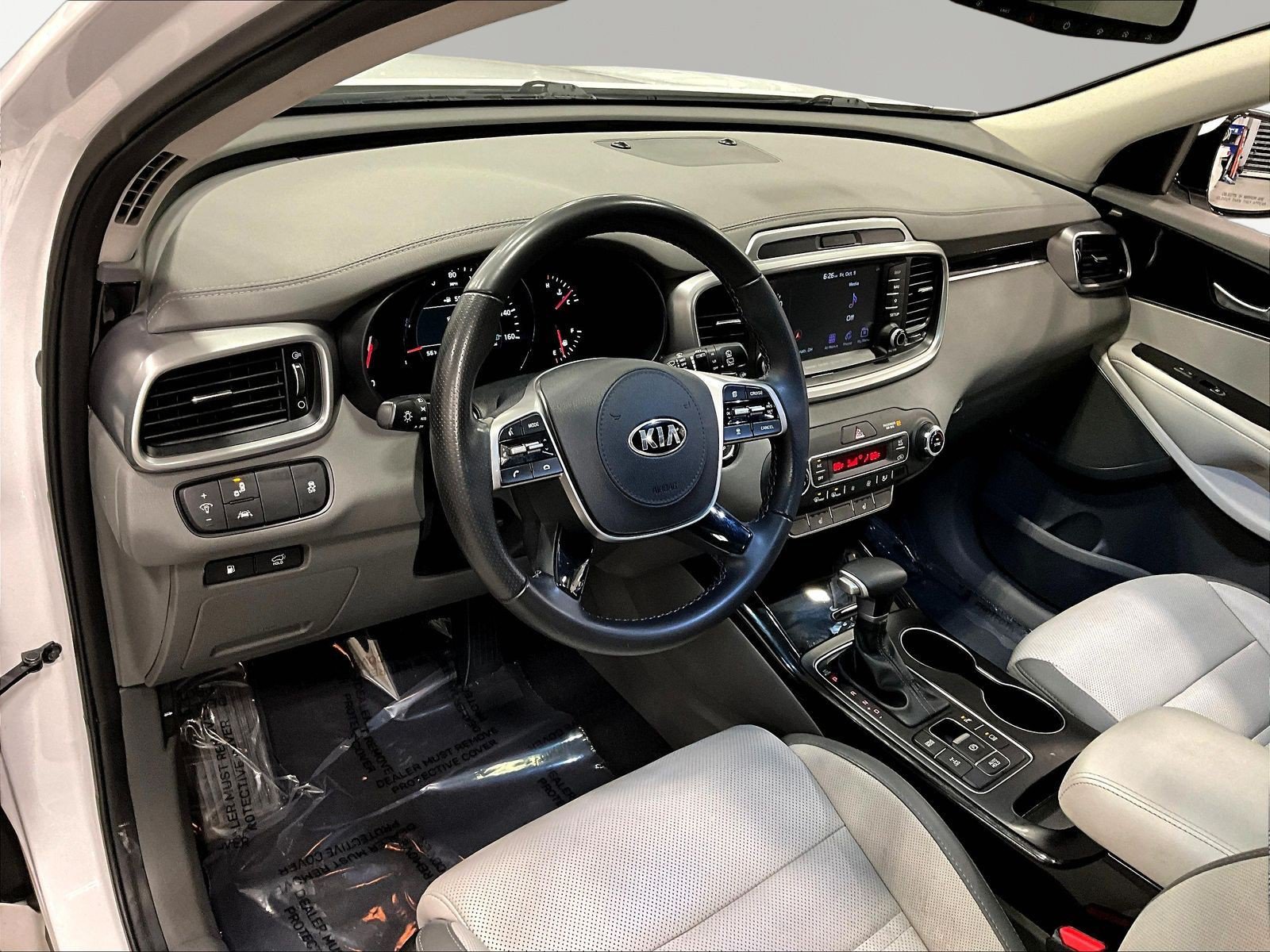 Used 2020 Kia Sorento SX AWD/4WD image 17