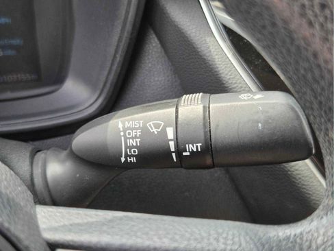 Used 2020 Toyota Corolla LE FWD image 34