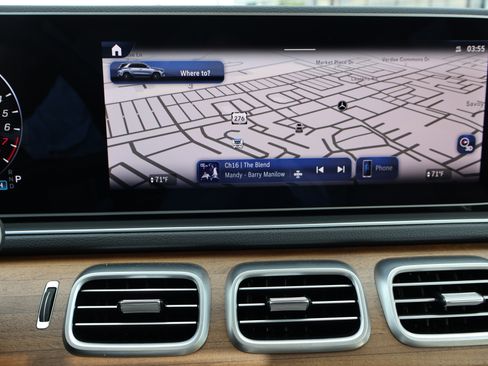 Used 2025 Mercedes-Benz GLE 450e 4MATIC image 35