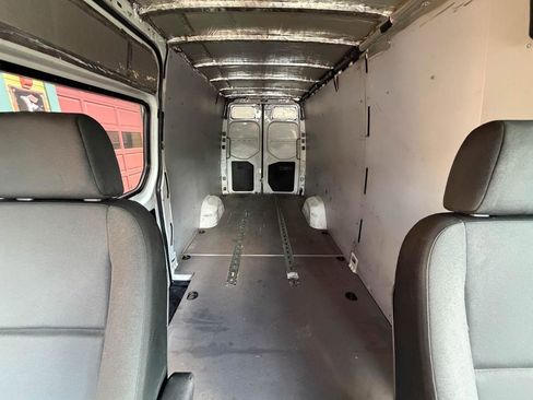 Used 2019 Mercedes-Benz Sprinter 170 image 23