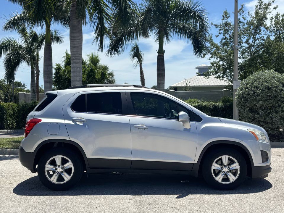Used 2015 Chevrolet Trax LT w/ LT Plus Package FWD image 5