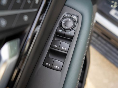 New 2026 GMC Yukon XL AT4 image 21