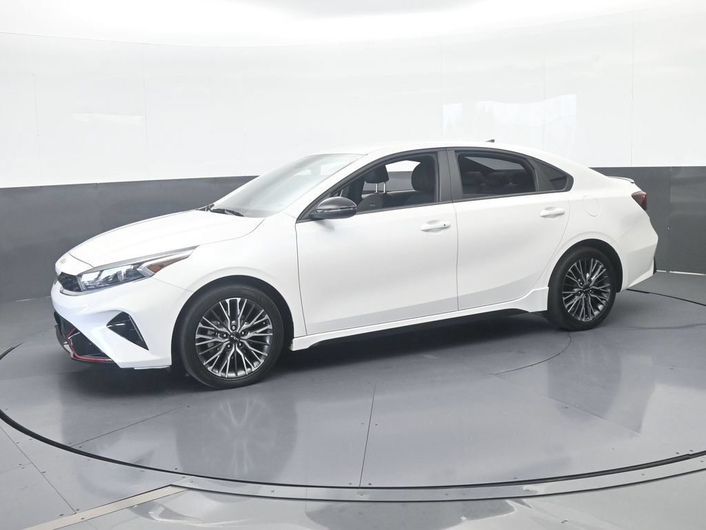 Used 2024 Kia Forte GT-Line FWD image 2