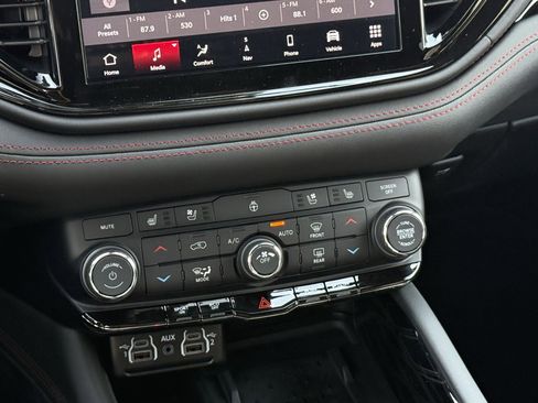 New 2026 Dodge Durango GT image 13