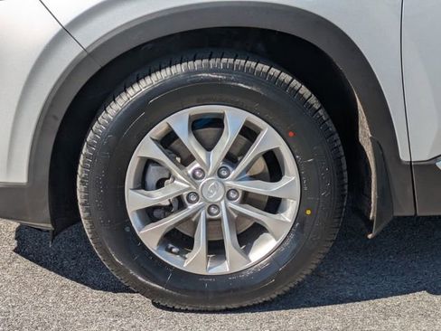 Used 2020 Hyundai Santa Fe SEL image 32