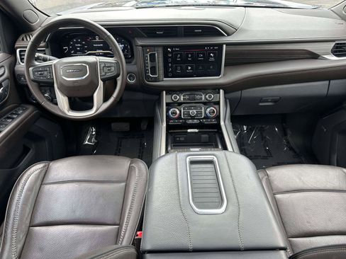 Used 2024 GMC Yukon Denali image 12