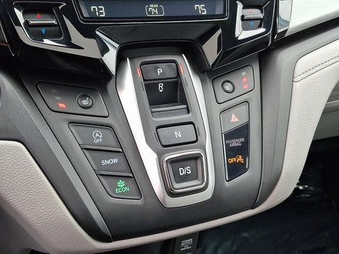 Used 2023 Honda Odyssey EX-L image 18