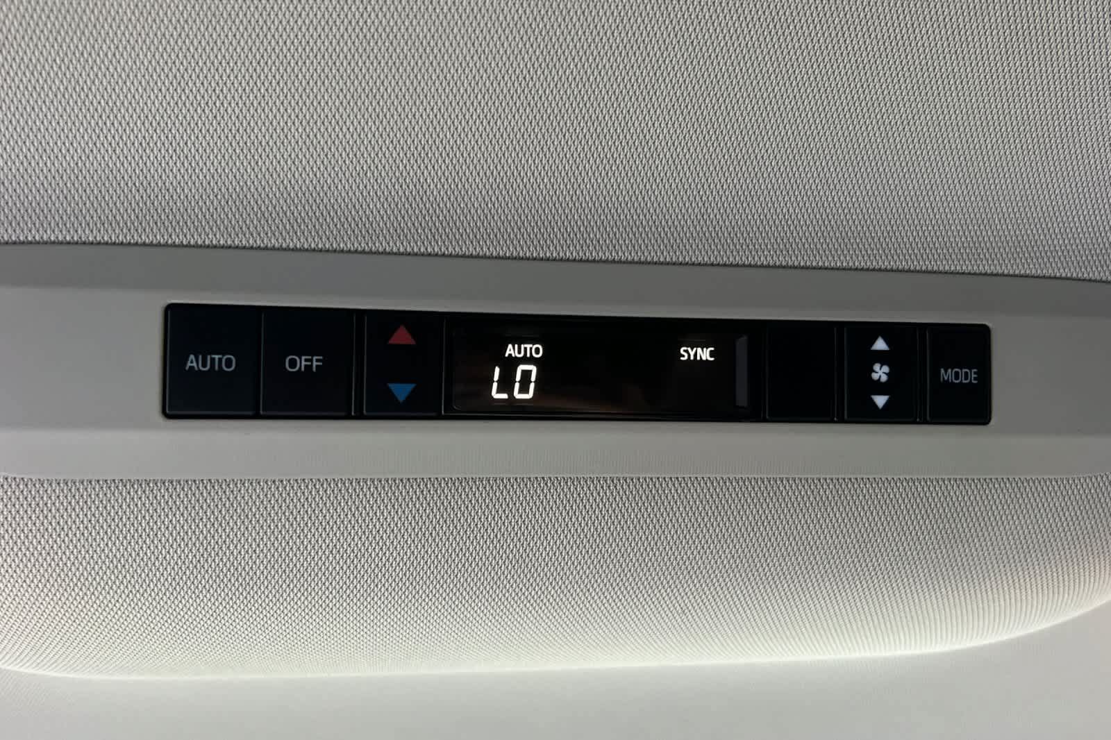 Certified 2021 Toyota Sienna LE FWD image 14