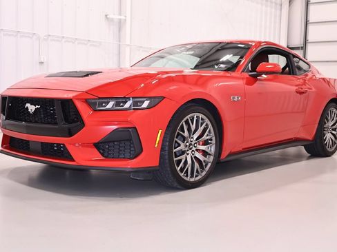 Certified 2024 Ford Mustang GT Premium RWD image 6