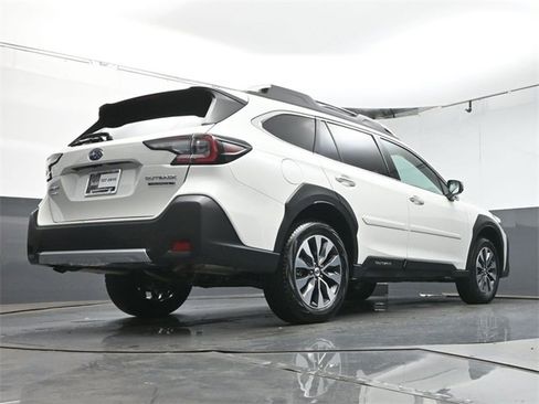 Certified 2025 Subaru Outback Touring XT w/ Tech Package 3 image 39