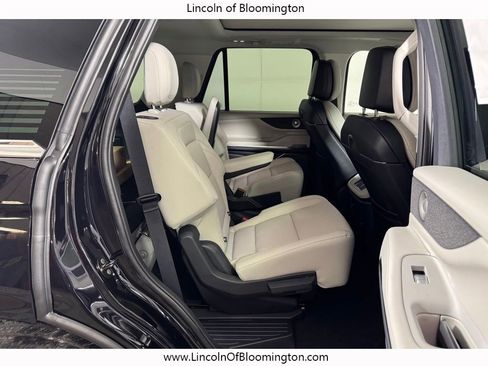 New 2026 Lincoln Navigator Reserve AWD/4WD image 14