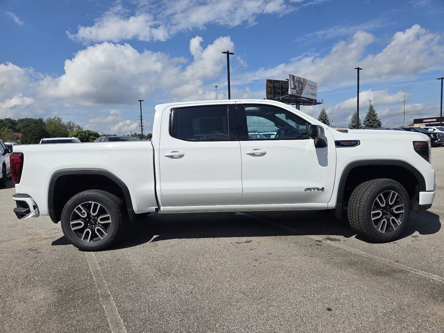 New 2026 GMC Sierra 1500 AT4 w/ AT4 Premium Package AWD/4WD image 21