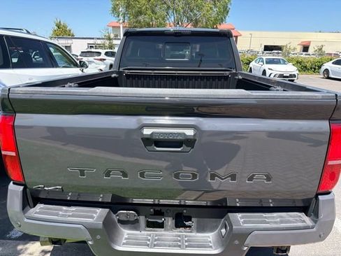 Used 2024 Toyota Tacoma TRD Off-Road w/ TRD Off Road Premium Package AWD/4WD image 15