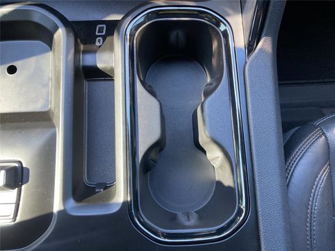 Used 2024 GMC Sierra 2500 AT4 w/ AT4 Premium Plus Package image 17