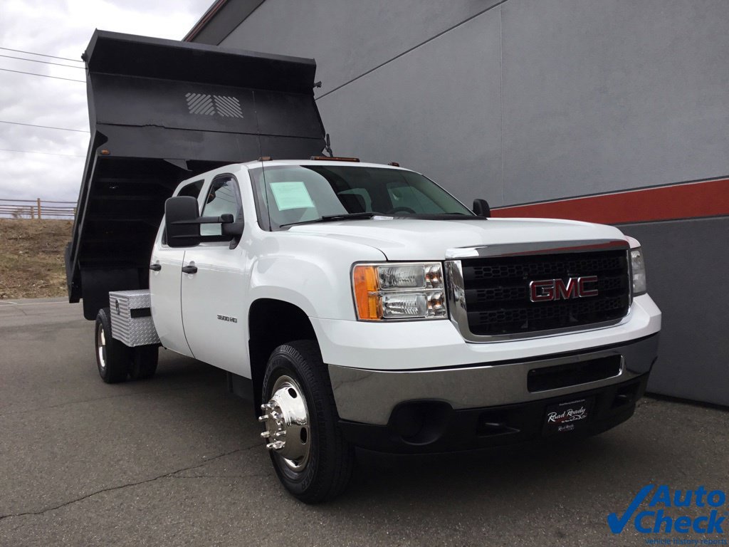 Used 2013 GMC Sierra 3500 W/T w/ Snow Plow Prep Package AWD/4WD image 3