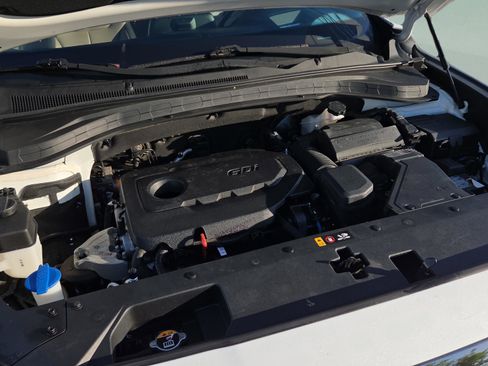 Used 2020 Hyundai Santa Fe Limited image 17