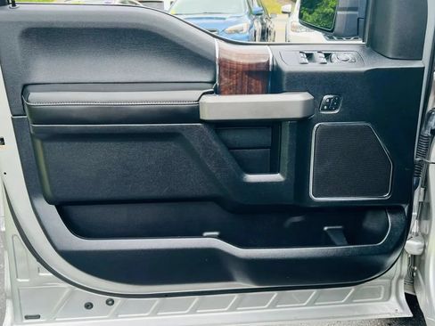 Used 2017 Ford F150 Platinum w/ Trailer Tow Package AWD/4WD image 21