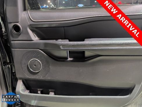 Used 2023 Ford Expedition Max XLT image 10