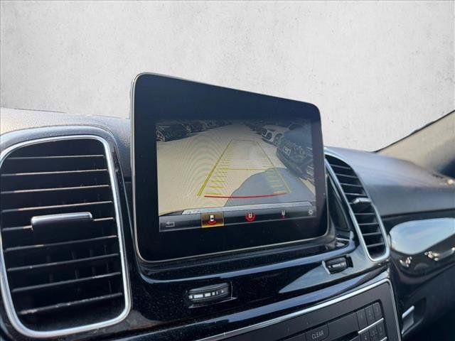 Used 2019 Mercedes-Benz GLE 400 4MATIC image 7