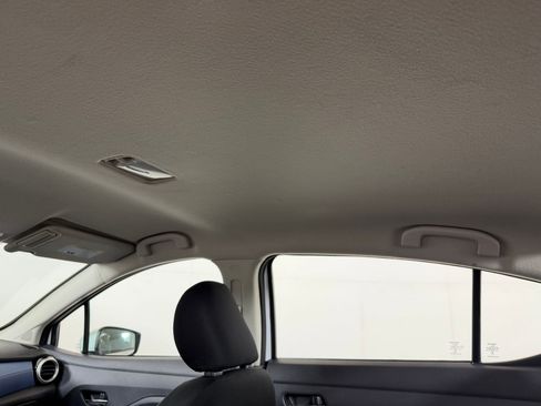Used 2025 Nissan Versa SV FWD image 15