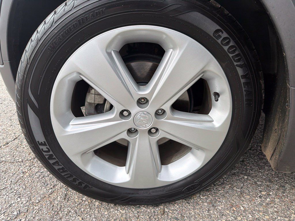 Used 2016 Buick Encore FWD image 23