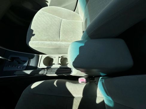 Used 2009 Toyota Corolla LE image 24