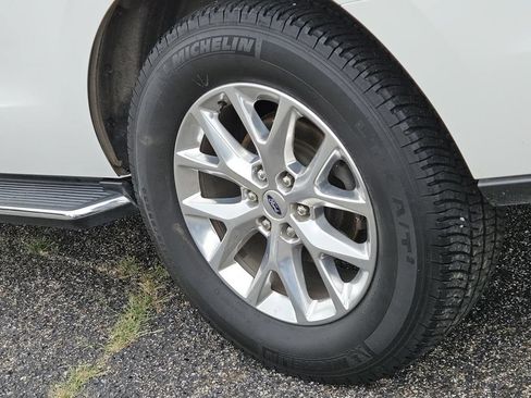 Used 2021 Ford Expedition XLT RWD image 10