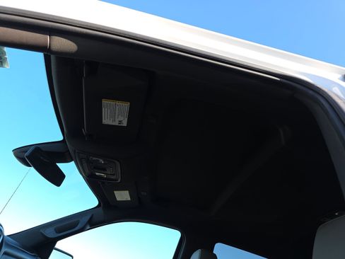 Used 2019 Chevrolet Silverado 1500 LTZ w/ LTZ Convenience Package image 19