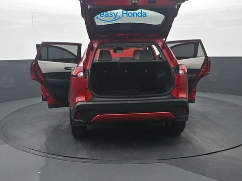 Used 2024 Toyota Corolla Cross LE image 40