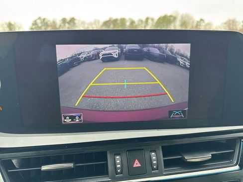 Used 2022 Lexus ES 300h F Sport image 21