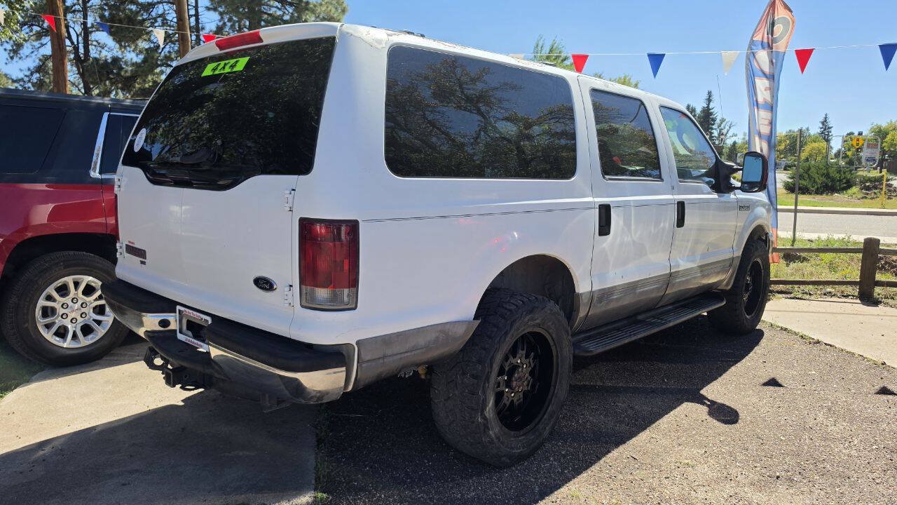Used 2004 Ford Excursion XLT AWD/4WD image 3