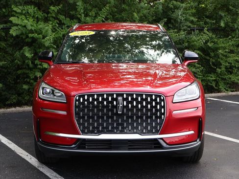 Used 2023 Lincoln Corsair Reserve FWD image 2