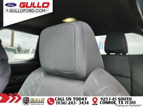 Used 2025 Toyota Tacoma SR5 AWD/4WD image 18
