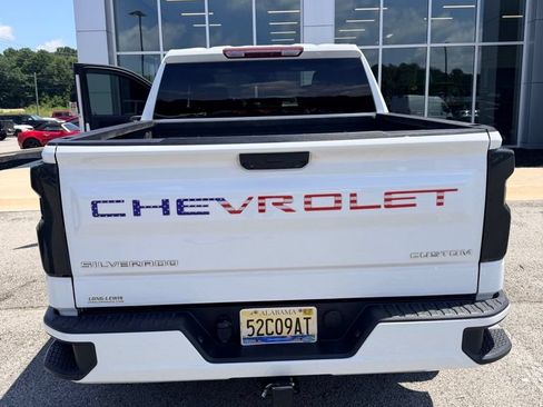 Used 2023 Chevrolet Silverado 1500 Custom AWD/4WD image 3